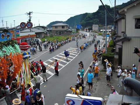 2010気仙町けんか七夕荒町組＆上八日町組喧嘩山車競演（2/7）(2010年8月7日)