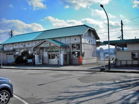 JR大船渡線 陸前高田駅舎（1/2）(2010年3月18日)
